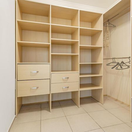 Deribasivska Cozy 4-Room Apartment Odessa Buitenkant foto