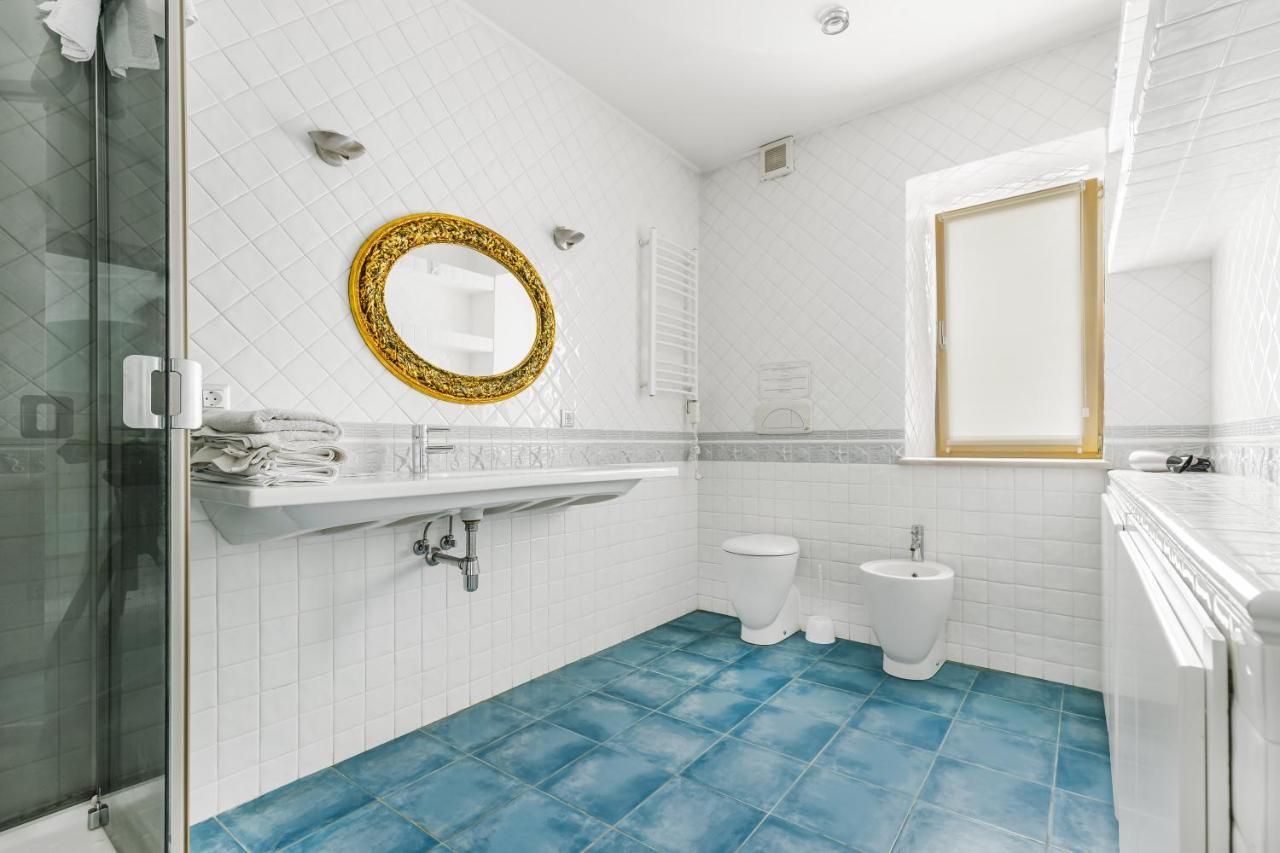 Deribasivska Cozy 4-Room Apartment Odessa Buitenkant foto