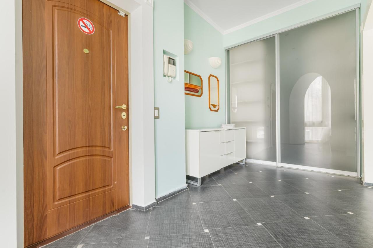 Deribasivska Cozy 4-Room Apartment Odessa Buitenkant foto