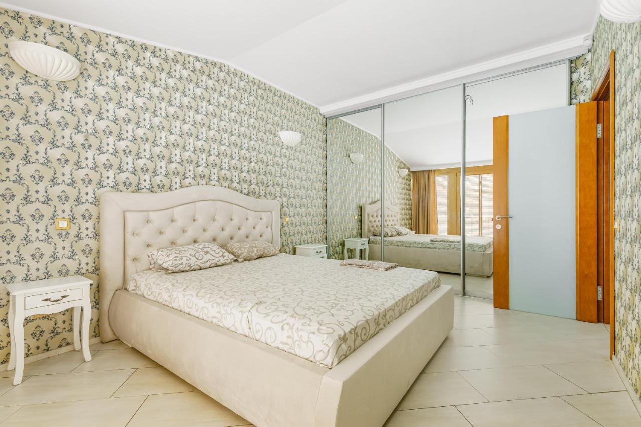 Deribasivska Cozy 4-Room Apartment Odessa Buitenkant foto