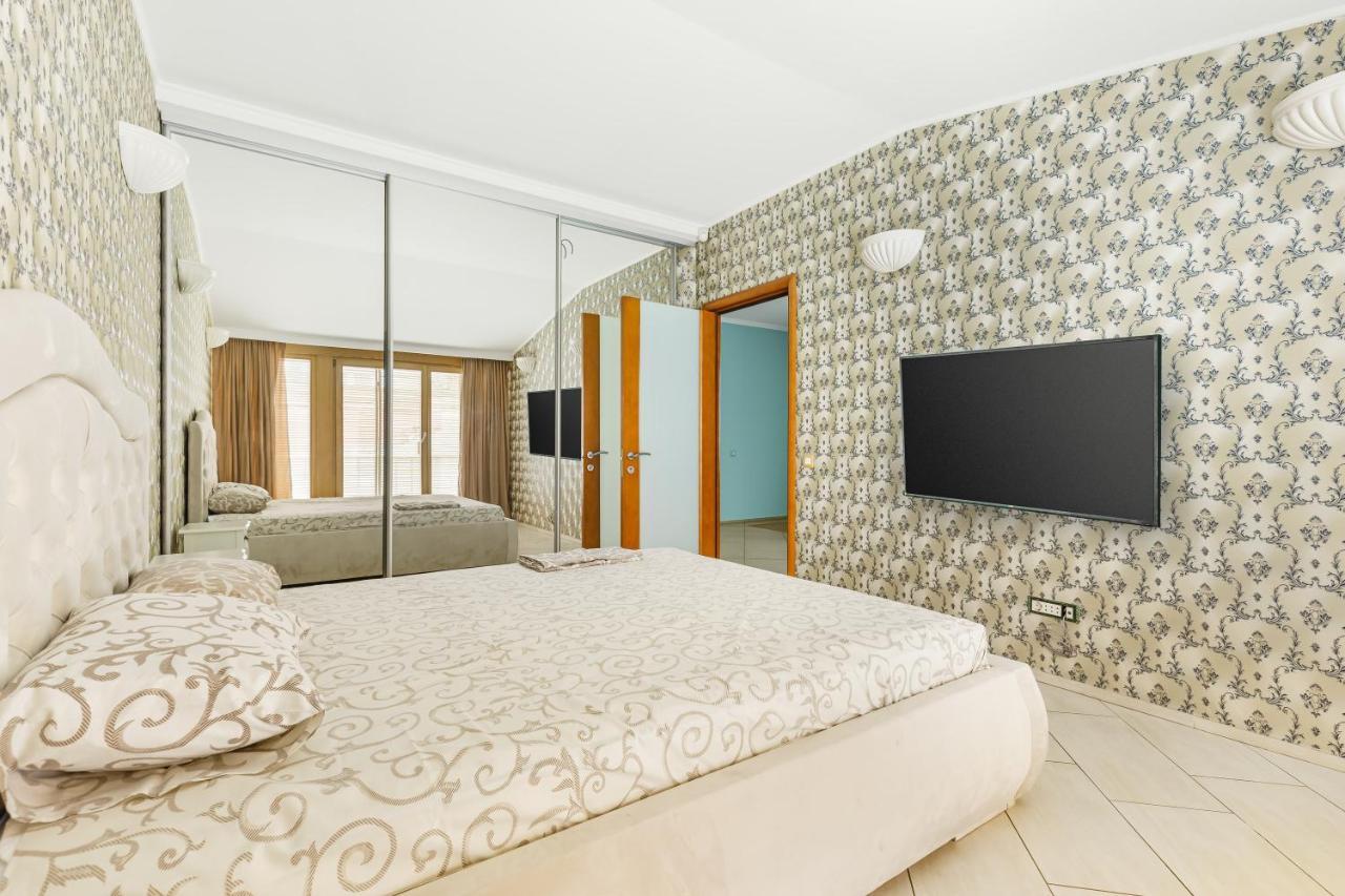 Deribasivska Cozy 4-Room Apartment Odessa Buitenkant foto